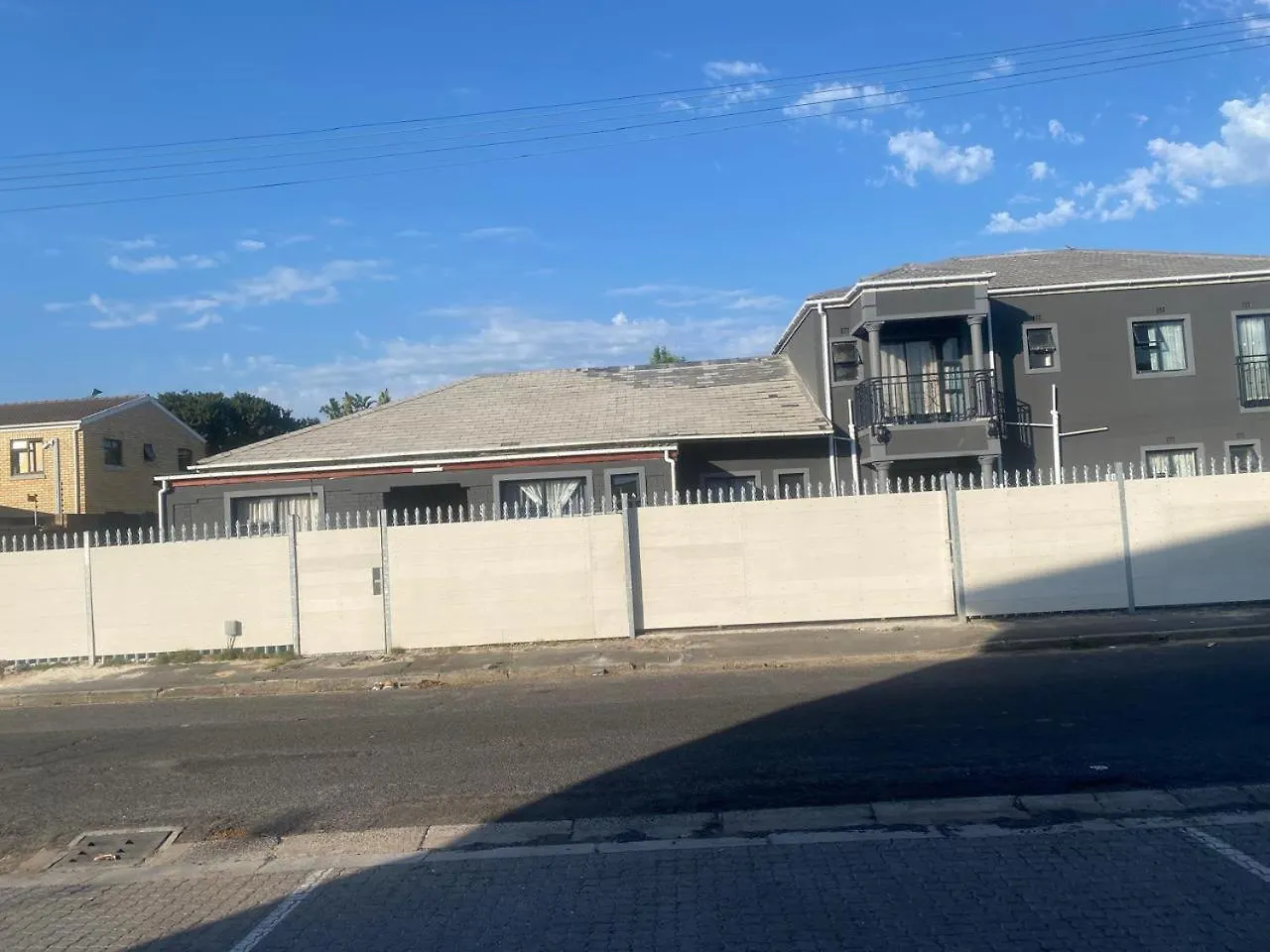 Guest house Sabbath Lodge Vip Cape Town